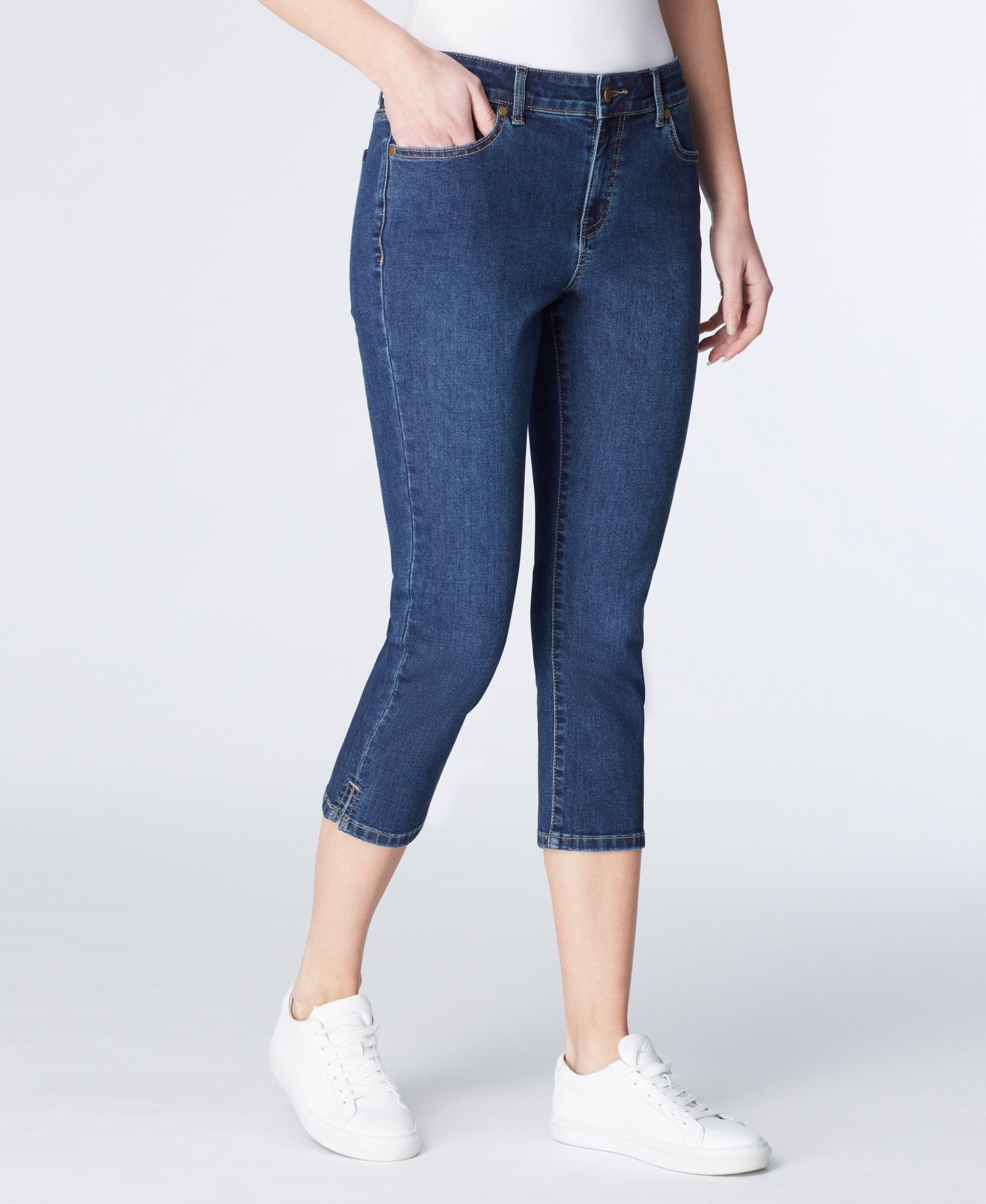 Women's Skinny Shaping Jeans High Waisted Stretchy Capri Pants Split Hem  Casual Denim Pants Straight Leg Summer Capris Blue at Amazon Women's Jeans  store